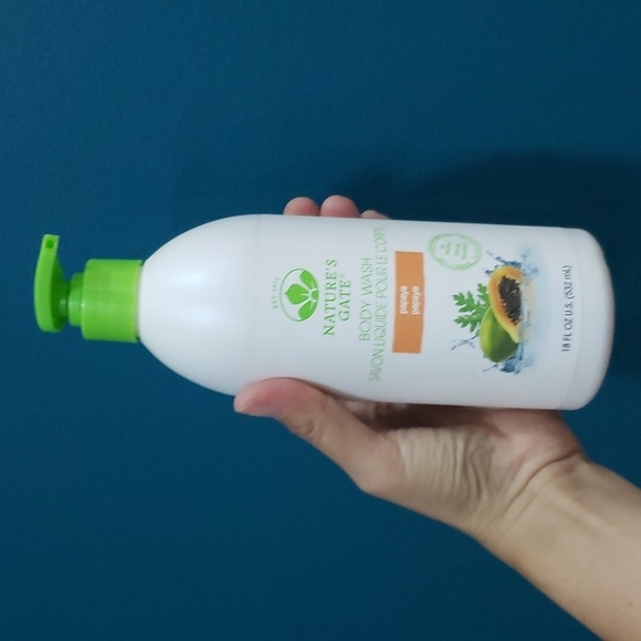 Discontinued and rare nature's gate body wash papaya 18 fl oz 532 mL - Picture 1 of 3